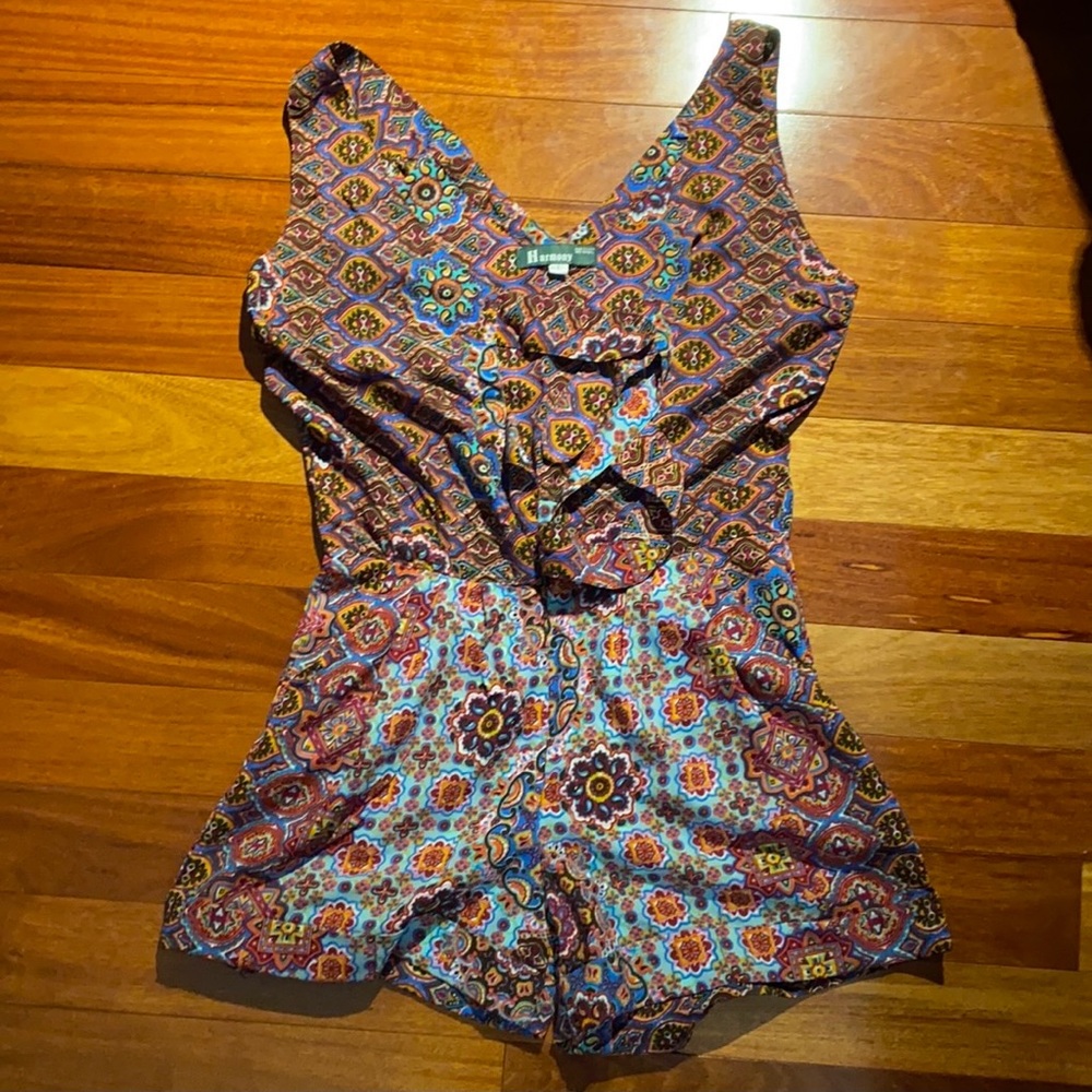 Patterned romper with front ties